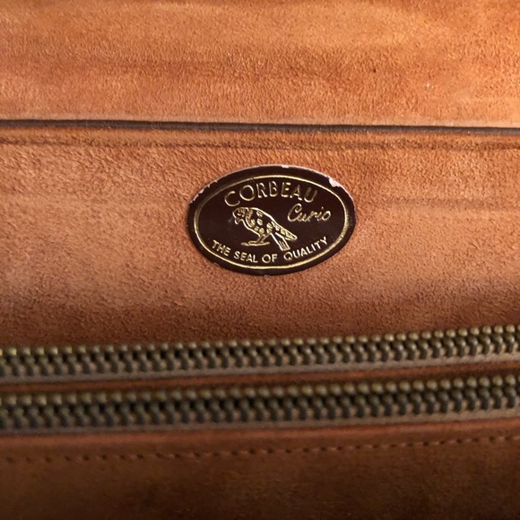 Vintage Corbeau Curio Handbag - Picture 3 of 5